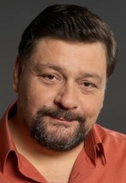 Дмитрий Назаров