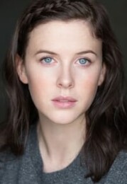 Alexandra Roach