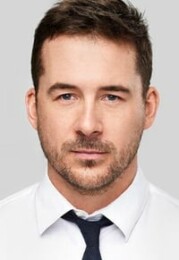 Barry Sloane