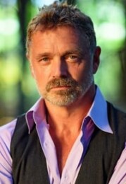 John Schneider