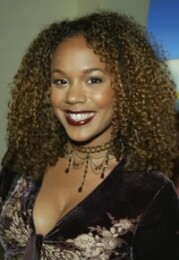 Rachel True