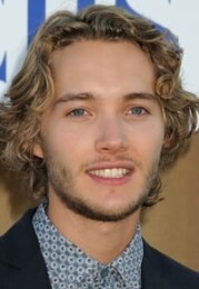 Toby Regbo